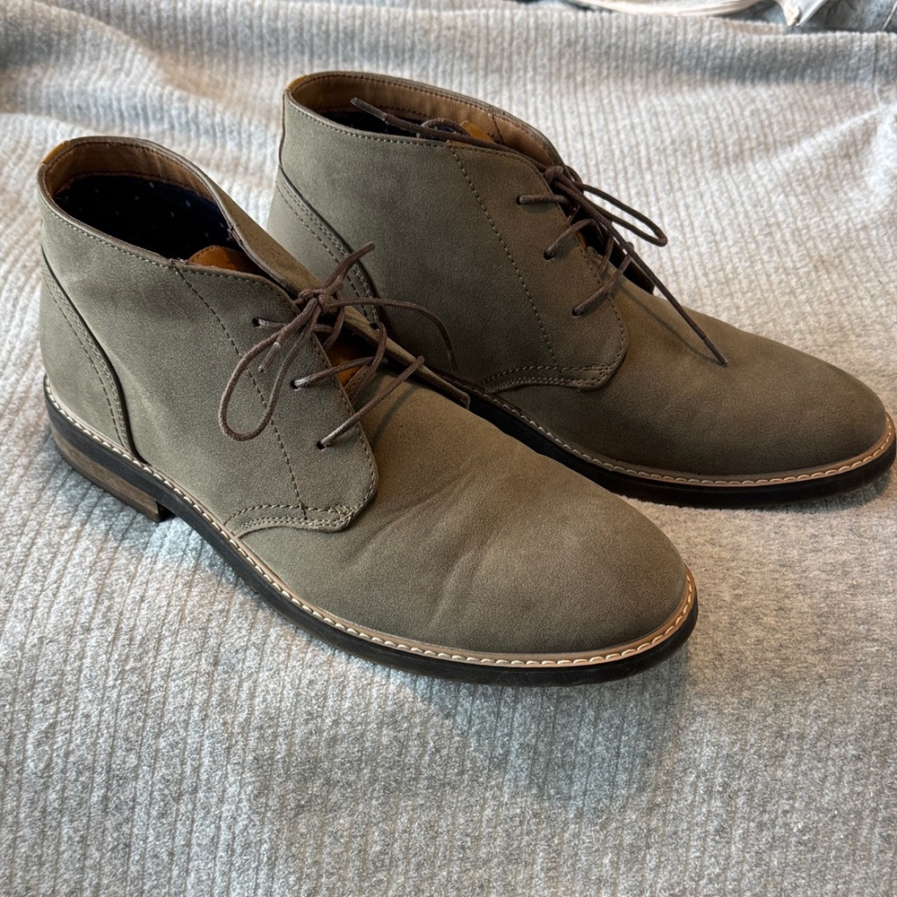 Chukka Boots, Men's, tan suede leather, Hawker Rye, sz 10 (Euro 43)